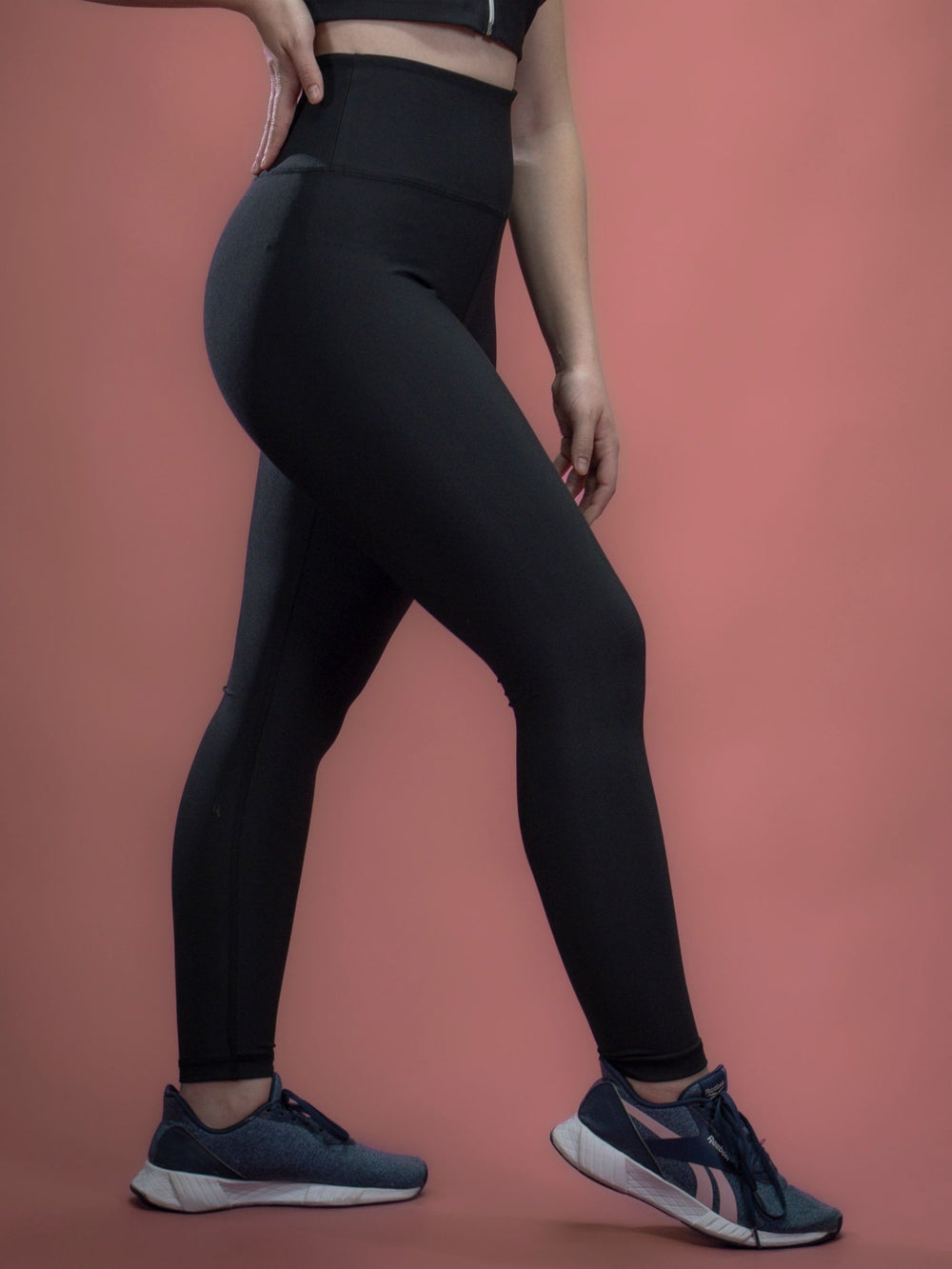 Legging taille haute gainant – Noir – Cybèle Sports, photo 1